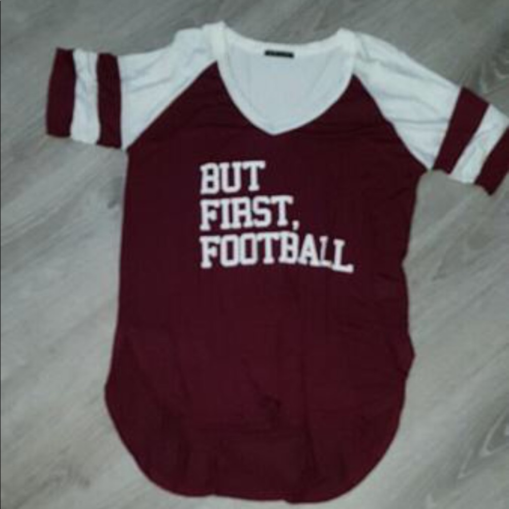 ♥️ NWT Baseball Style Shirt Maroon & White♥️